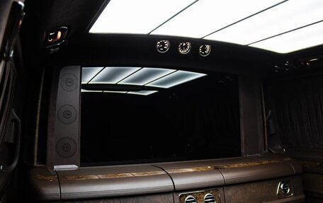 Mercedes-Benz V-Класс, 2018 год, 18 900 000 рублей, 27 фотография