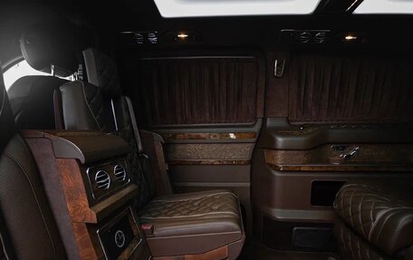 Mercedes-Benz V-Класс, 2018 год, 18 900 000 рублей, 22 фотография