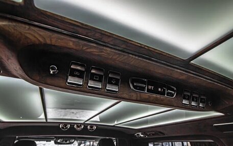 Mercedes-Benz V-Класс, 2018 год, 18 900 000 рублей, 19 фотография