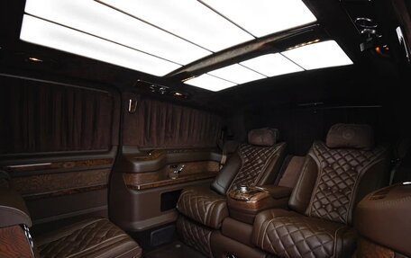 Mercedes-Benz V-Класс, 2018 год, 18 900 000 рублей, 21 фотография