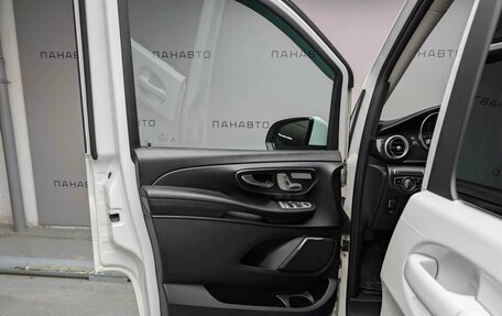 Mercedes-Benz V-Класс, 2019 год, 4 500 000 рублей, 7 фотография