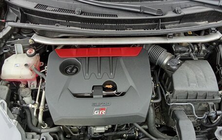 Toyota Yaris, 2020 год, 5 500 000 рублей, 23 фотография