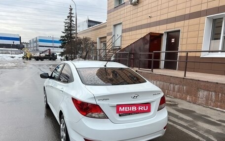 Hyundai Solaris II рестайлинг, 2011 год, 690 000 рублей, 6 фотография
