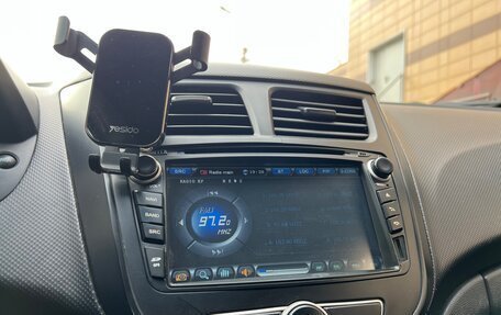 Hyundai Solaris II рестайлинг, 2011 год, 690 000 рублей, 35 фотография