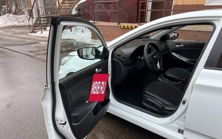 Hyundai Solaris II рестайлинг, 2011 год, 690 000 рублей, 25 фотография