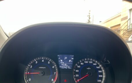 Hyundai Solaris II рестайлинг, 2011 год, 690 000 рублей, 30 фотография