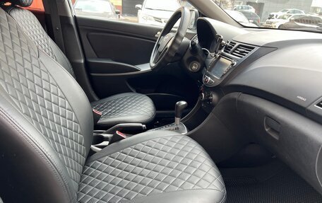 Hyundai Solaris II рестайлинг, 2011 год, 690 000 рублей, 23 фотография