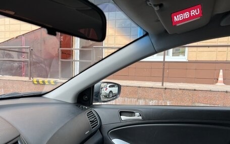 Hyundai Solaris II рестайлинг, 2011 год, 690 000 рублей, 34 фотография