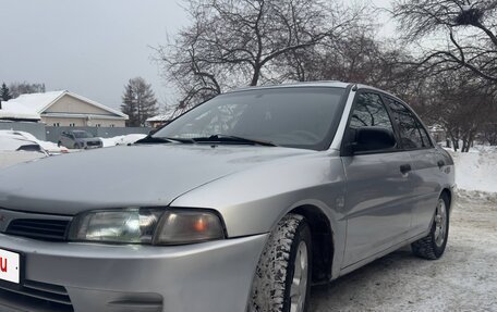 Mitsubishi Mirage VI рестайлинг, 2000 год, 280 000 рублей, 3 фотография