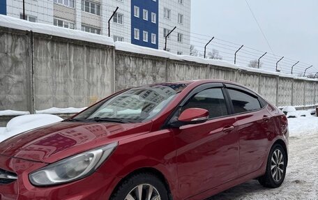 Hyundai Solaris II рестайлинг, 2013 год, 650 000 рублей, 5 фотография