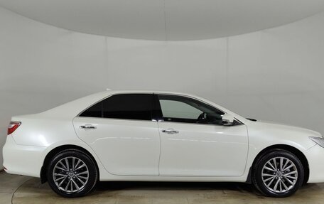 Toyota Camry, 2017 год, 2 110 000 рублей, 8 фотография