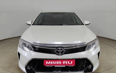 Toyota Camry, 2017 год, 2 110 000 рублей, 2 фотография