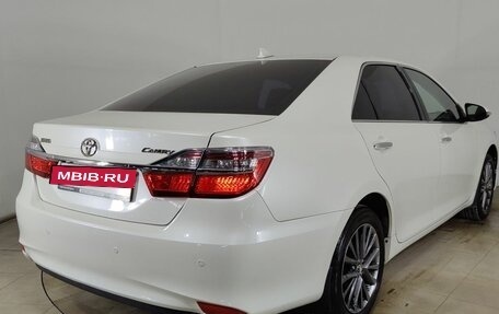 Toyota Camry, 2017 год, 2 110 000 рублей, 7 фотография