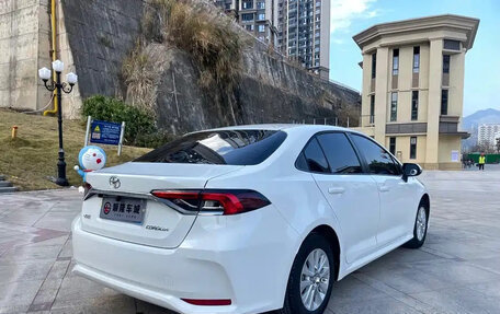 Toyota Corolla, 2022 год, 1 360 000 рублей, 5 фотография