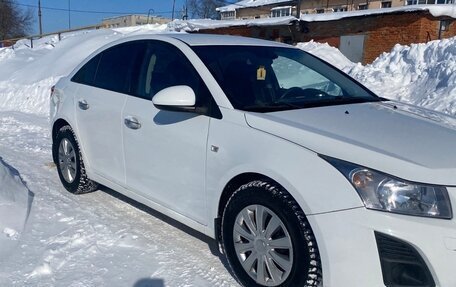 Chevrolet Cruze II, 2013 год, 735 000 рублей, 2 фотография