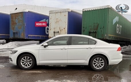 Volkswagen Passat B8 рестайлинг, 2021 год, 2 700 000 рублей, 8 фотография