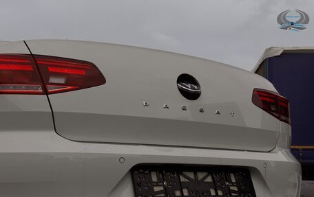 Volkswagen Passat B8 рестайлинг, 2021 год, 2 700 000 рублей, 16 фотография