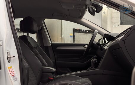 Volkswagen Passat B8 рестайлинг, 2021 год, 2 700 000 рублей, 29 фотография