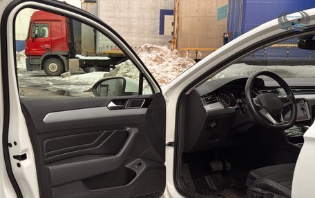 Volkswagen Passat B8 рестайлинг, 2021 год, 2 700 000 рублей, 17 фотография