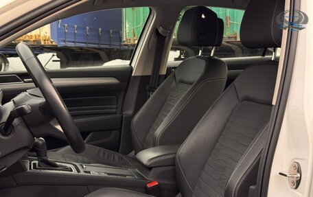 Volkswagen Passat B8 рестайлинг, 2021 год, 2 700 000 рублей, 19 фотография