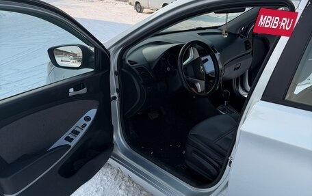 Hyundai Solaris II рестайлинг, 2011 год, 720 000 рублей, 3 фотография