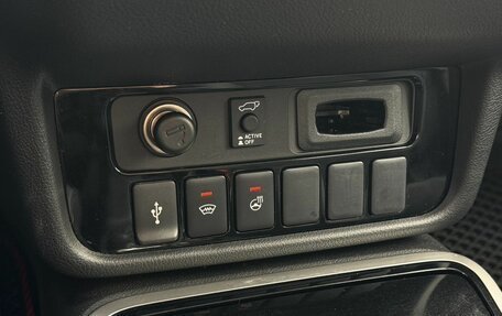 Mitsubishi Outlander III рестайлинг 3, 2021 год, 2 900 000 рублей, 20 фотография