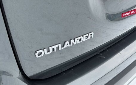 Mitsubishi Outlander III рестайлинг 3, 2021 год, 2 900 000 рублей, 12 фотография