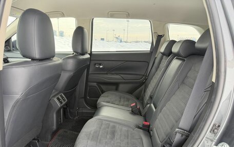 Mitsubishi Outlander III рестайлинг 3, 2021 год, 2 900 000 рублей, 30 фотография