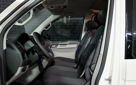 Volkswagen Caravelle T6 рестайлинг, 2020 год, 3 100 000 рублей, 10 фотография