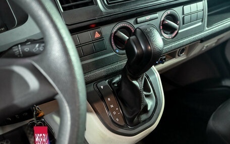 Volkswagen Caravelle T6 рестайлинг, 2020 год, 3 100 000 рублей, 14 фотография