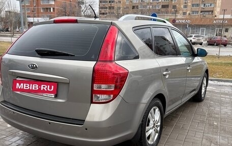 KIA cee'd I рестайлинг, 2010 год, 650 000 рублей, 6 фотография