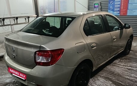 Renault Logan II, 2015 год, 620 000 рублей, 5 фотография