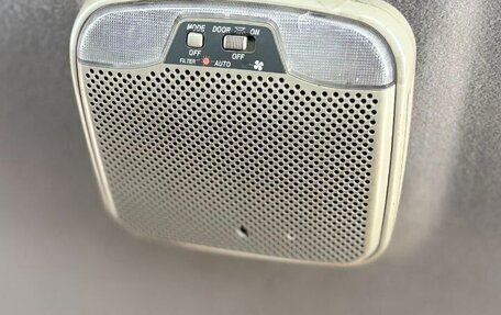 Toyota Harrier, 2001 год, 750 000 рублей, 11 фотография