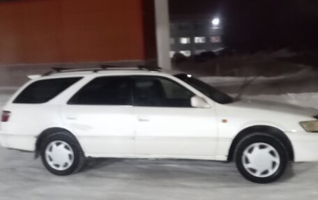 Toyota Camry, 1998 год, 450 000 рублей, 8 фотография