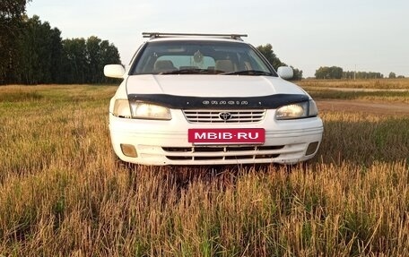 Toyota Camry, 1998 год, 450 000 рублей, 15 фотография