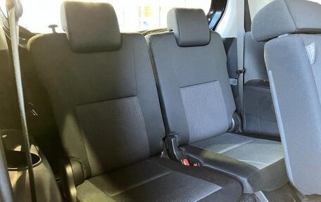 Toyota Sienta II, 2022 год, 1 420 000 рублей, 34 фотография