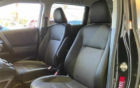 Toyota Sienta II, 2022 год, 1 420 000 рублей, 35 фотография