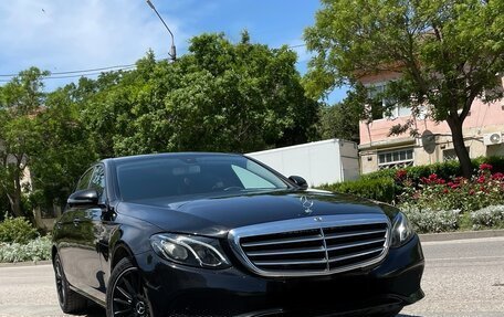 Mercedes-Benz E-Класс, 2017 год, 2 870 000 рублей, 3 фотография