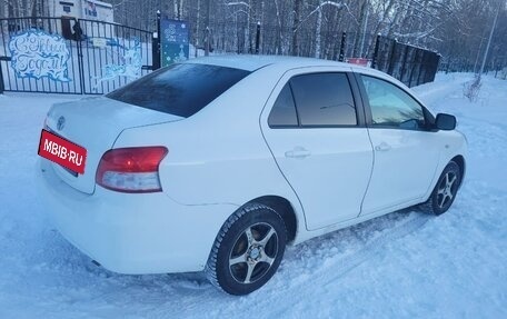 Toyota Belta, 2006 год, 450 000 рублей, 2 фотография