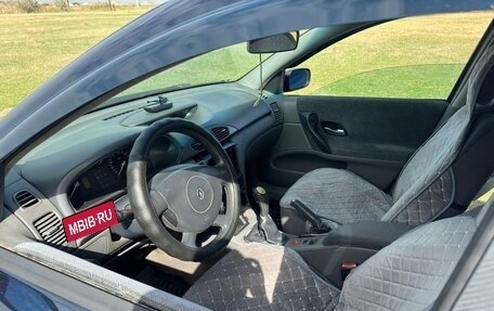 Renault Laguna II, 2002 год, 270 000 рублей, 7 фотография