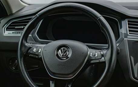 Volkswagen Tiguan II, 2017 год, 2 878 000 рублей, 16 фотография