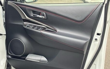 Toyota Harrier, 2018 год, 2 170 000 рублей, 29 фотография