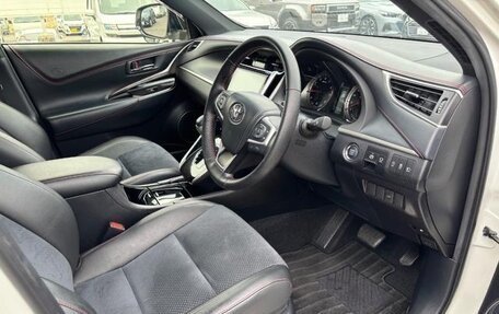 Toyota Harrier, 2018 год, 2 170 000 рублей, 30 фотография