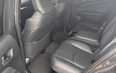 Toyota Prius IV XW50, 2018 год, 1 980 000 рублей, 14 фотография