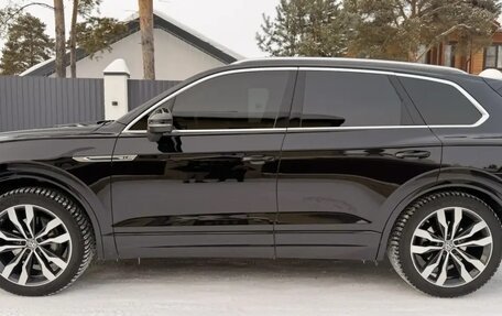 Volkswagen Touareg III, 2018 год, 5 100 000 рублей, 7 фотография