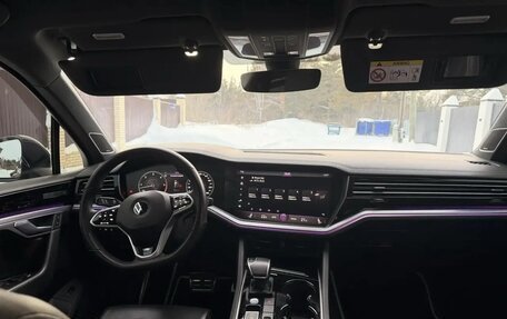 Volkswagen Touareg III, 2018 год, 5 100 000 рублей, 9 фотография