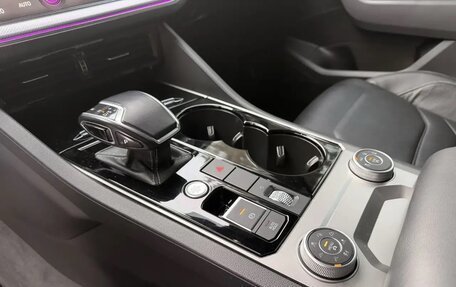 Volkswagen Touareg III, 2018 год, 5 100 000 рублей, 14 фотография