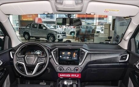 Isuzu D-Max, 2025 год, 3 980 000 рублей, 4 фотография