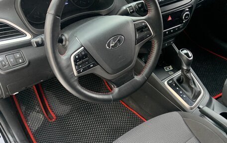 Hyundai Solaris II рестайлинг, 2018 год, 1 300 000 рублей, 8 фотография