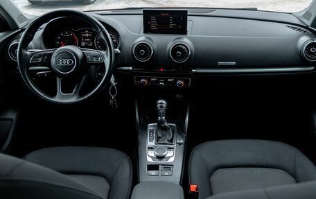 Audi A3, 2018 год, 1 720 000 рублей, 15 фотография